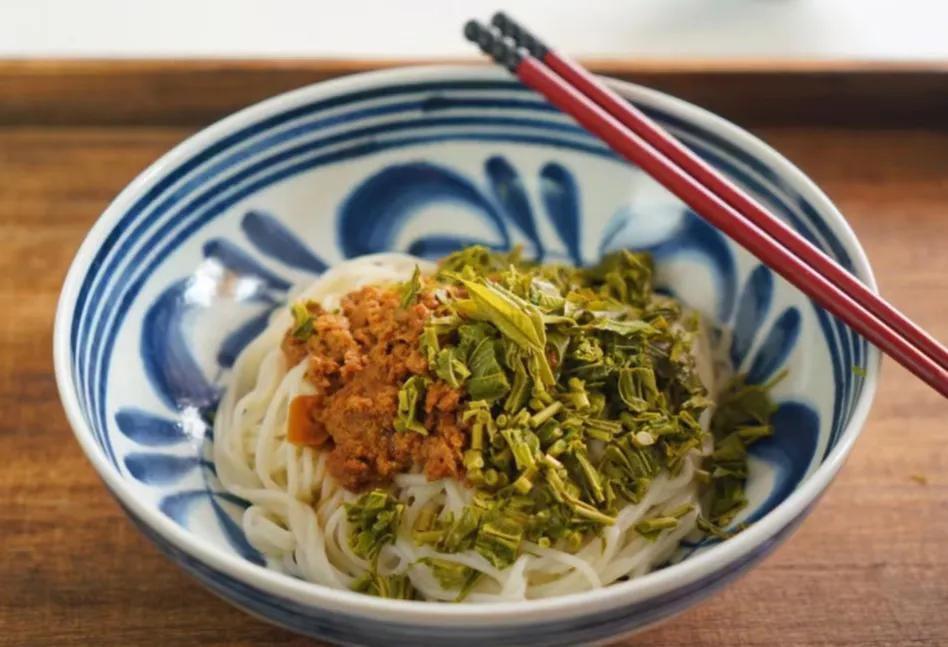 香椿季来临，除了炒鸡蛋，还有这5道香椿的神仙吃法！收藏起来试试吧