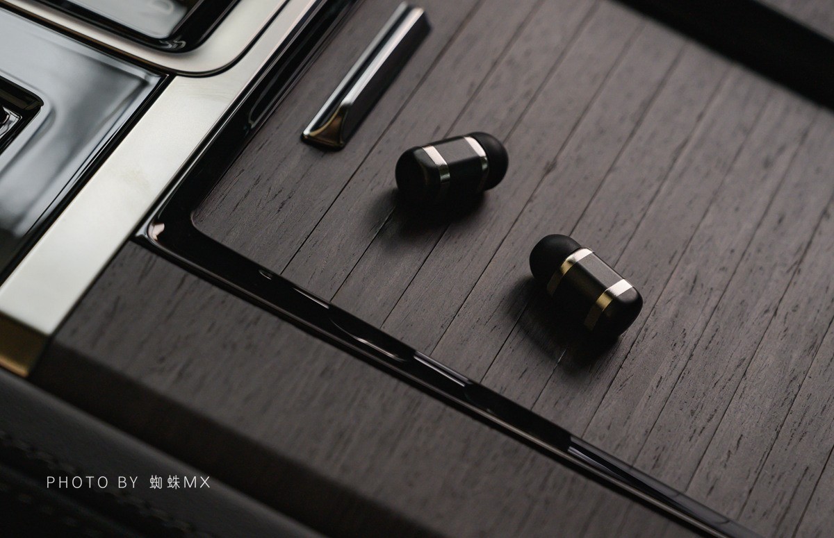 华为watchbuds表带磁吸,华为watchbuds耳机功能介绍