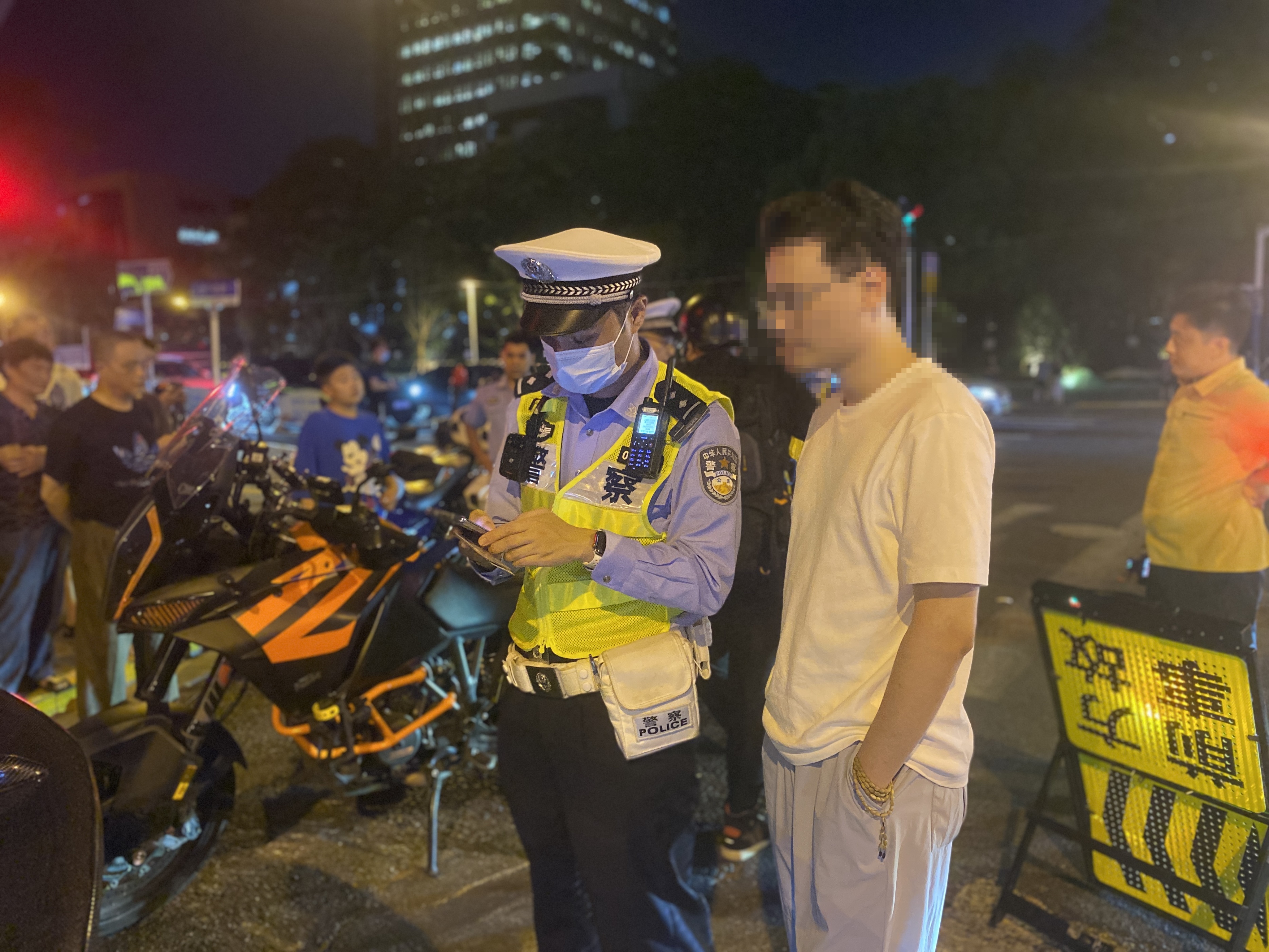 上海十大危险交通违法行为公布,上海飙车炸街整治