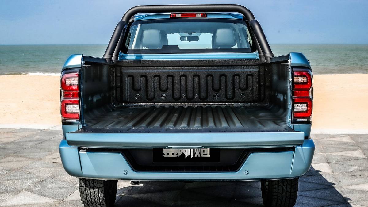 金刚炮最有性价比的四驱皮卡,金刚炮皮卡自动挡上市