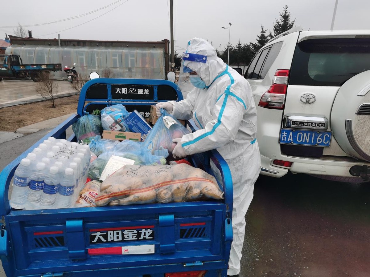 乐山镇物资代购解决村民生活物资配送“最后100米”问题