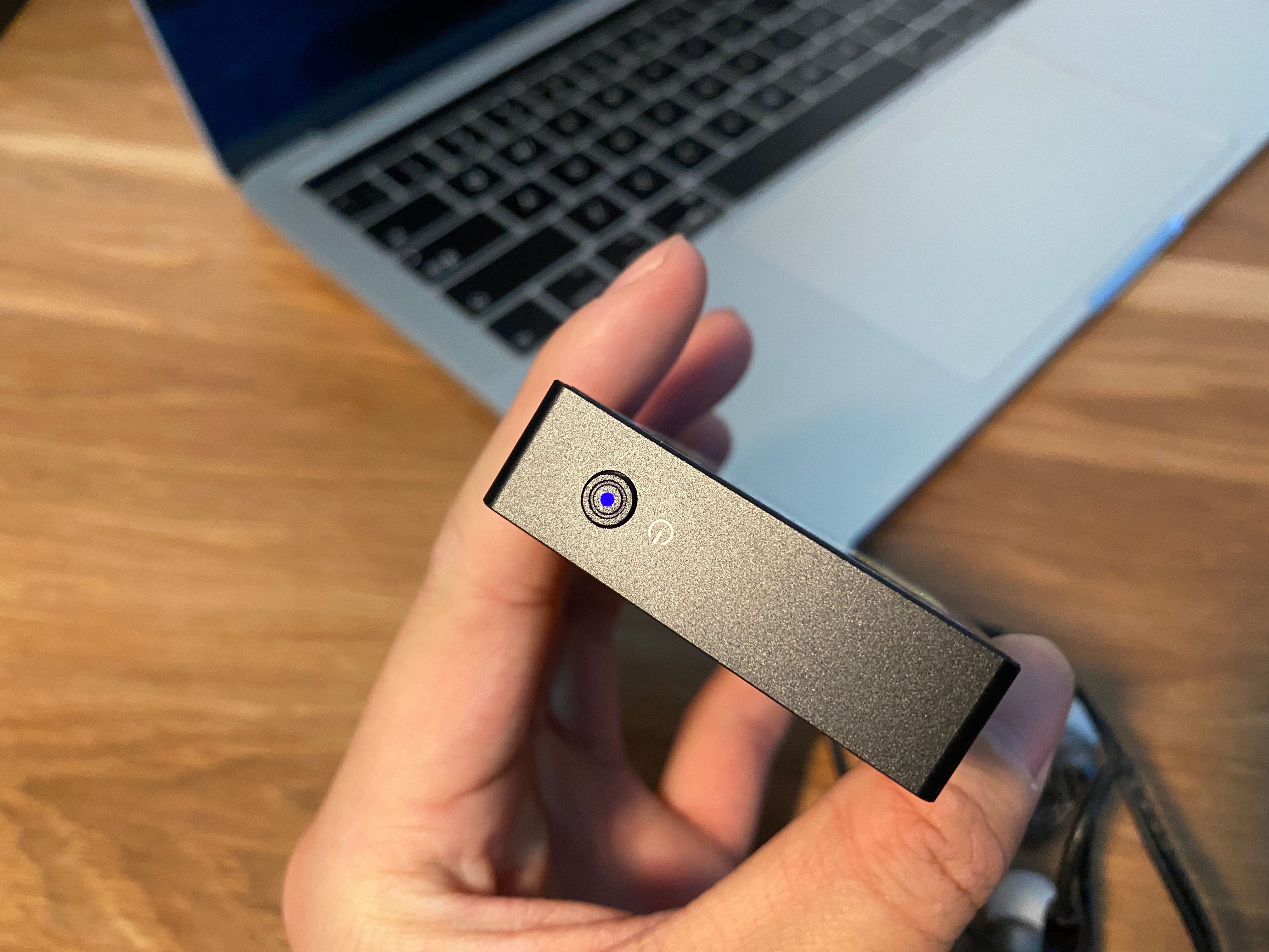 aigo鐖卞浗鑰卪p3-105plus娴嬭瘎,鐖卞浗鑰卆igoerosq钃濈墮鏃犳崯mp3璇勬祴