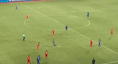 比武磊厉害的国足,中国男足2-1泰国武磊三次错失单刀