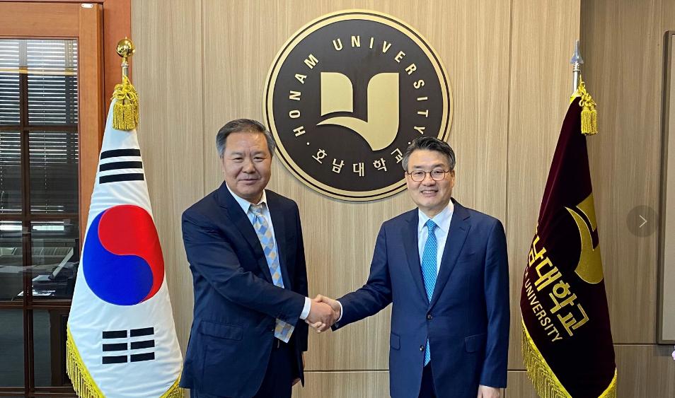 南京体育学院书记,南京体育学院书记朱传耿