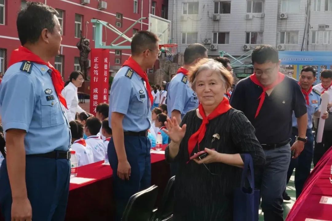 新起点立鸿志新启航展鸿图——首都师大附中育鸿学校开学典礼纪实