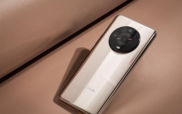 想要手机用上五年不换，建议一步到位，目前这三款手机可以满足