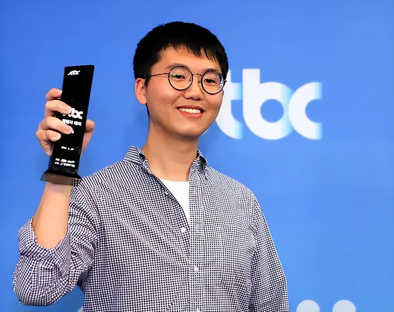 中国2比3韩国全场比赛,中韩对抗赛2打20