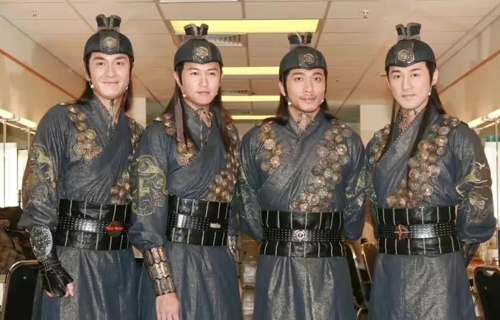 香港电影真的无人可用了？谢霆锋被迫复出，林峯和黄宗泽被迫接班