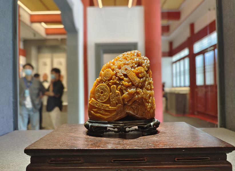 南公艺舟之“福寿田丰——寿山田黄石精品展”于福州开幕