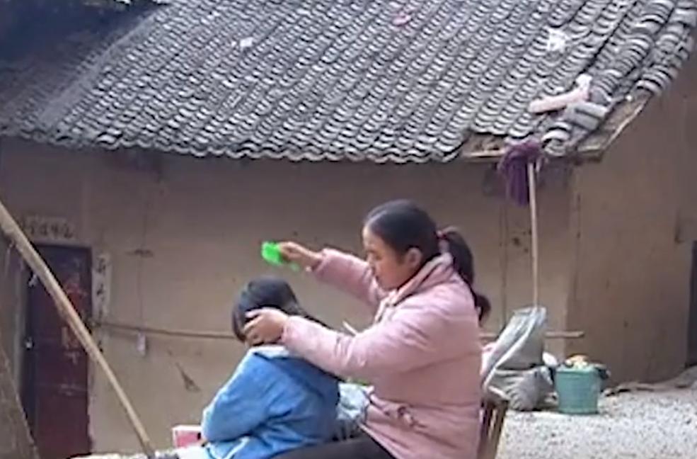 真实故事女子意外怀孕,女子突然肚子痛怀孕小产