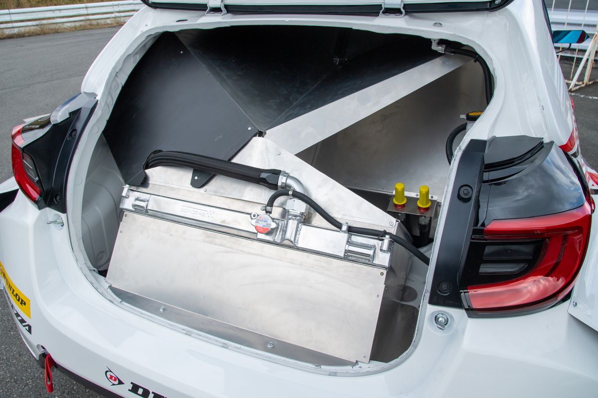 丰田yaris改装视频,丰田gryaris三缸