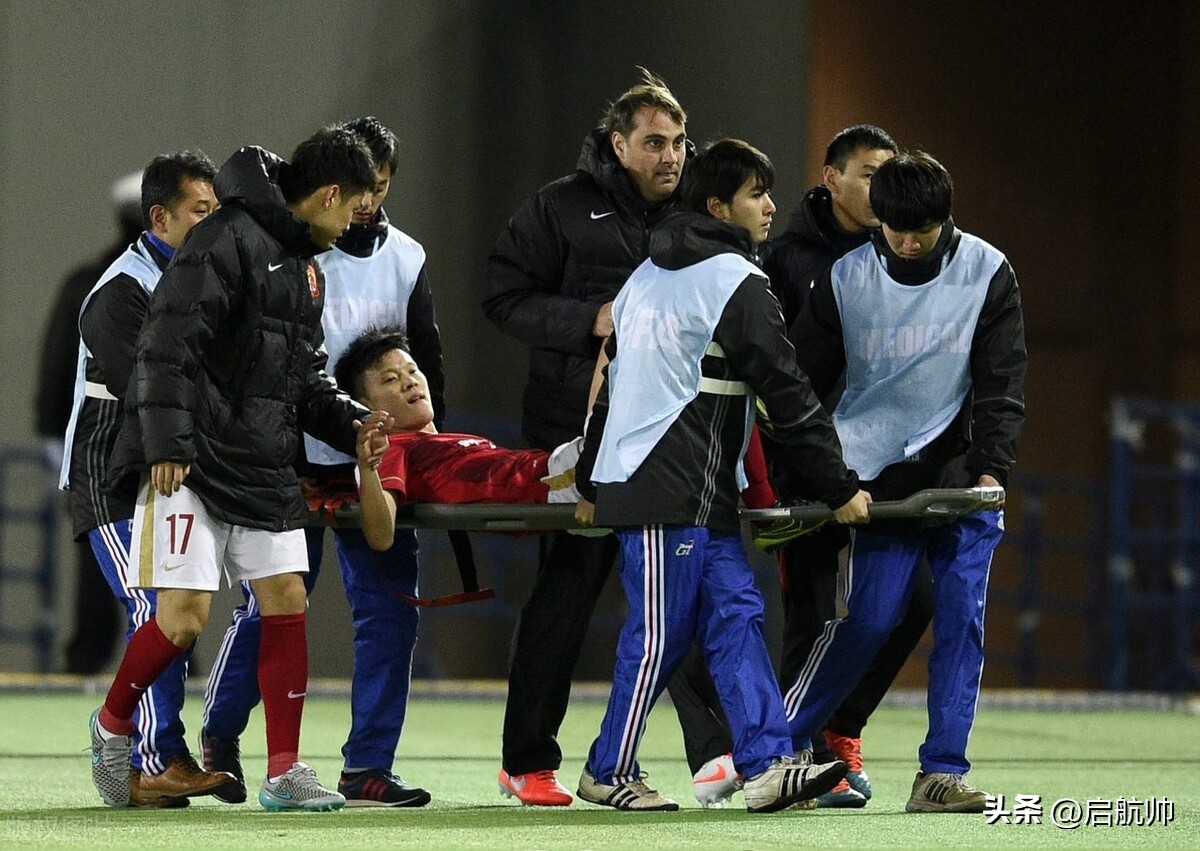 内马尔脚踝韧带断裂后手术,内马尔脚踝受伤康复训练