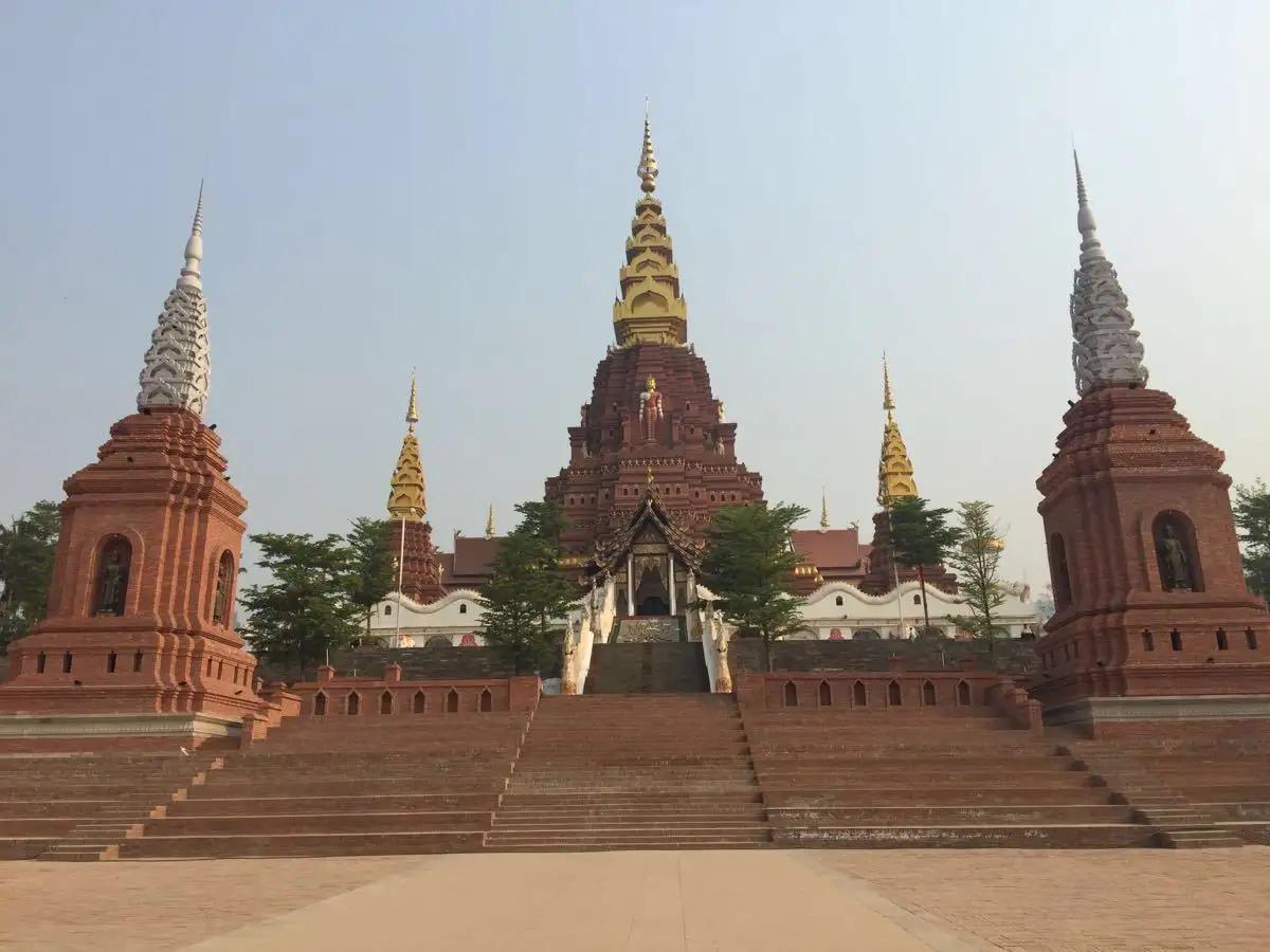 玩转云南西双版纳,西双版纳告庄夜市网红打卡之地