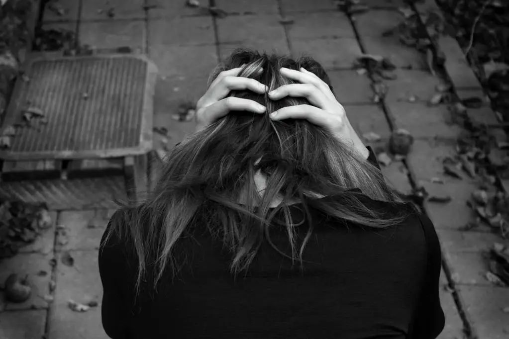 故事：醒醒吧！女人，你以为的真爱，他只不过是想白嫖而已