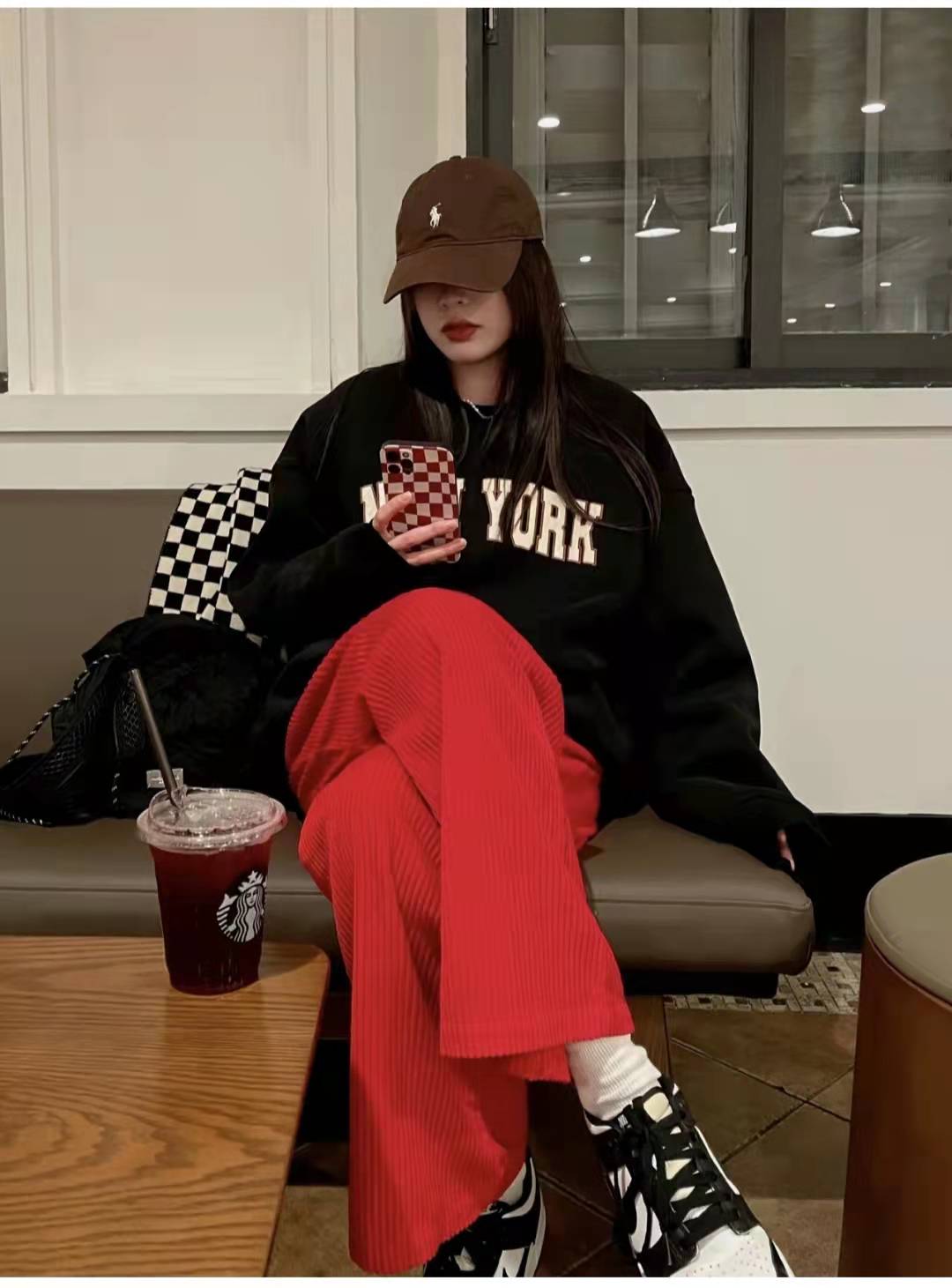 男士灯芯绒夹克配什么裤子,灯芯绒裤子配什么衣服好看女