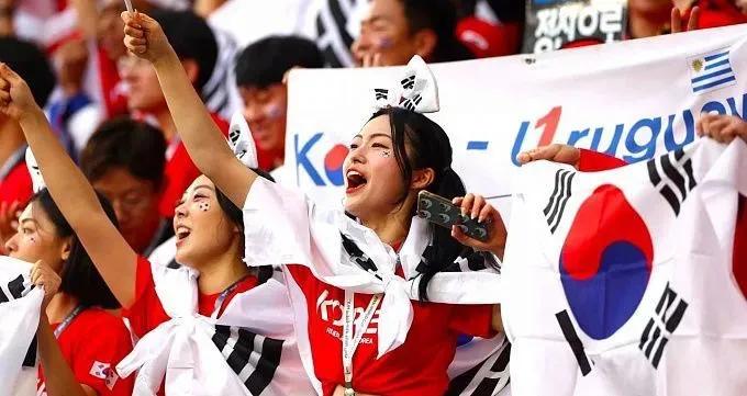 世界杯惊艳女球迷大赏,世界杯女球迷惊艳全场