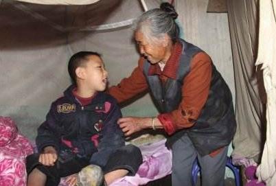 10年前,那个曾教3亿人疯狂英语,被曝家暴丑闻的李阳,如今怎样了