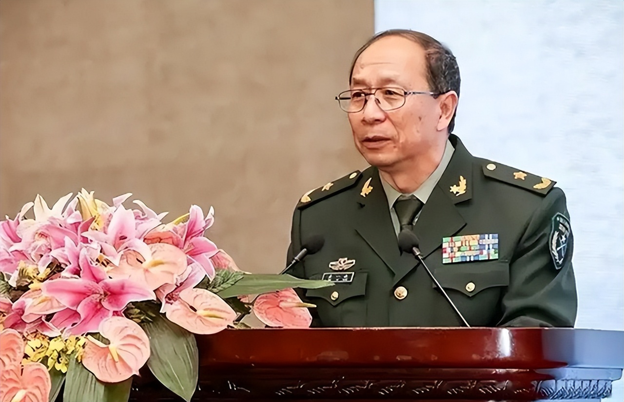 一个集团军一般有几个将军,现在一个集团军有几个将军