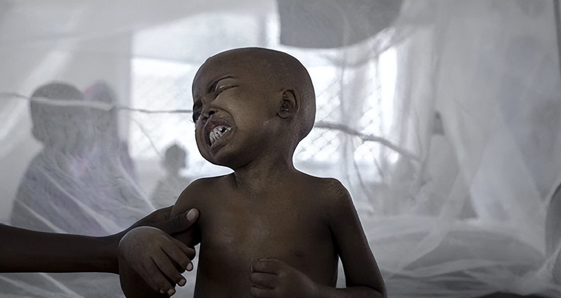 辉瑞自制新冠变种？一段*拍偷**视频全球疯传，真相却不简单