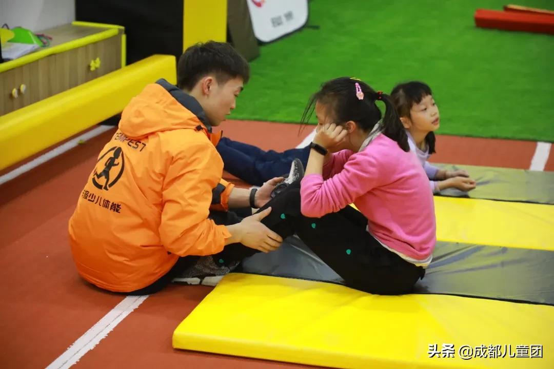 中考成都体育项目及得分标准,成都中考引体向上分数