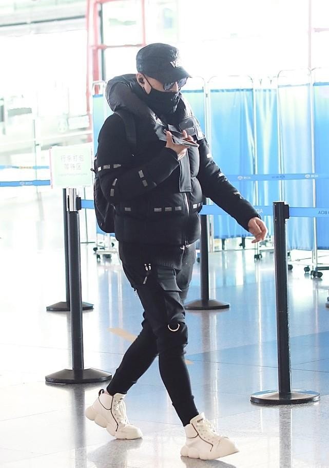 汪峰夹克恶灵骑士,汪峰综艺同款夹克