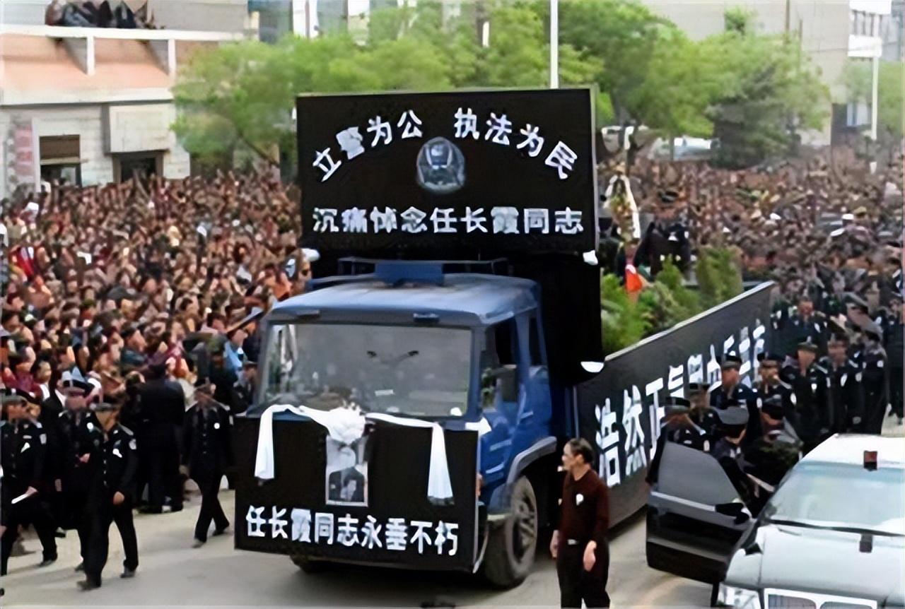 打掉200多个黑势力!如全国警察都像“任长霞”,还会有黑势力?