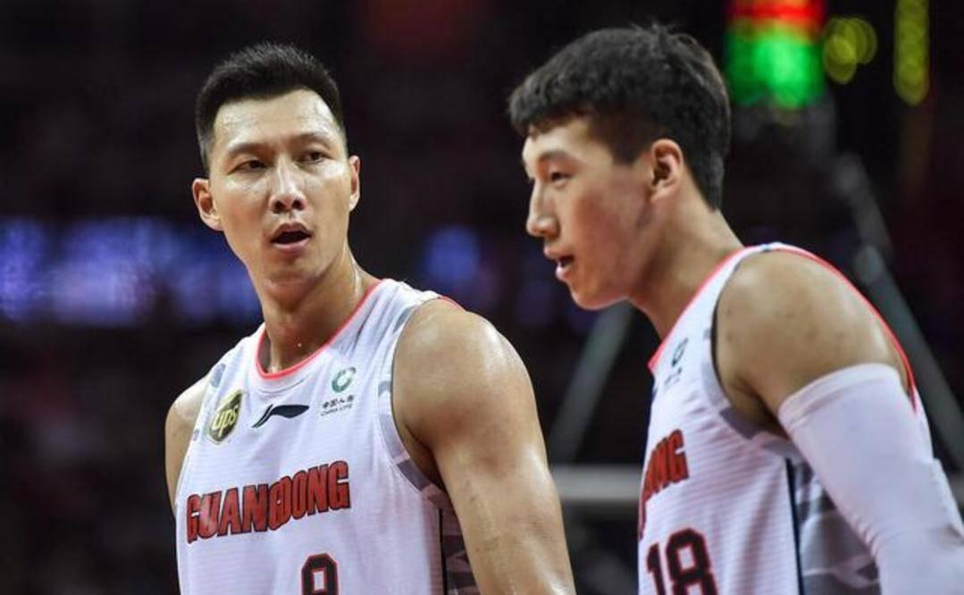 广东男篮4-0横扫新疆男篮夺冠,广东男篮4分惜败新疆男篮