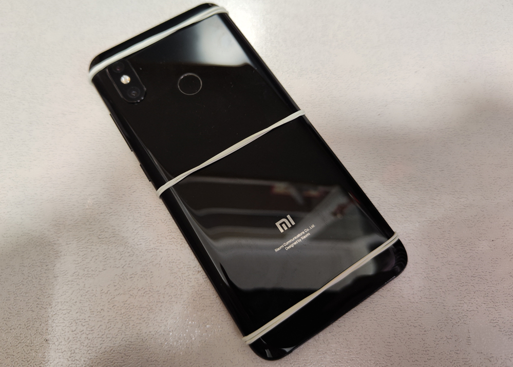 小米8骁龙845细节图对比,小米8结构光和骁龙845