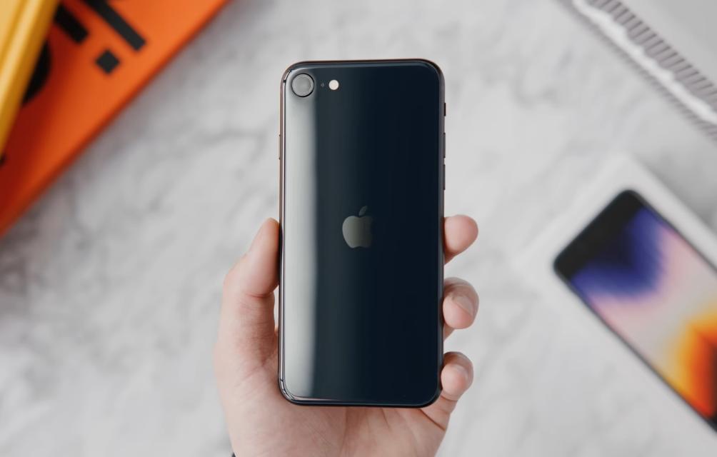 iphonese2022款体验,2020款iphonese使用评测