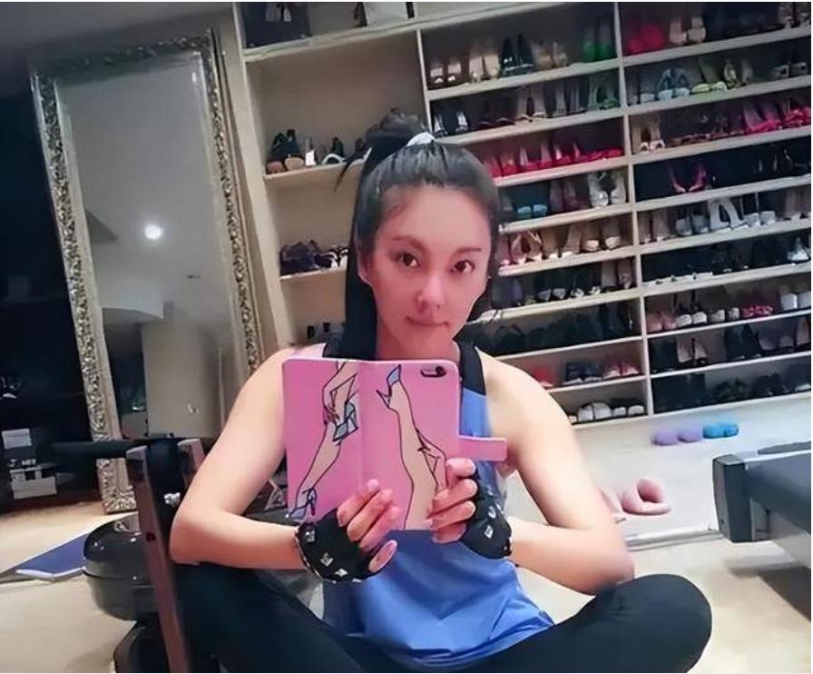 有钱也养不起的十位女星,壕无人性的富豪