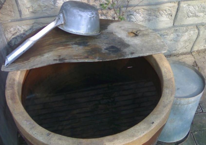 有的亲戚真的注定没有缘分吧！看着舅妈和姑姑的脸我决定之后不会