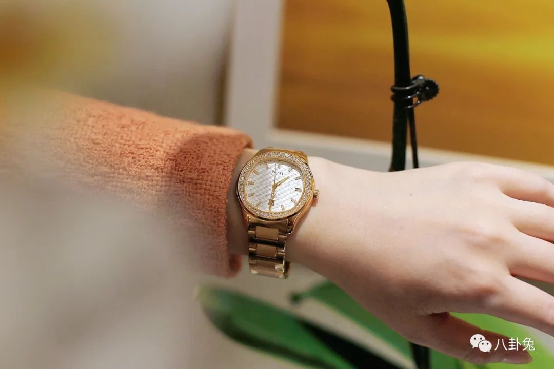 伯爵表怎么选,伯爵情侣对表