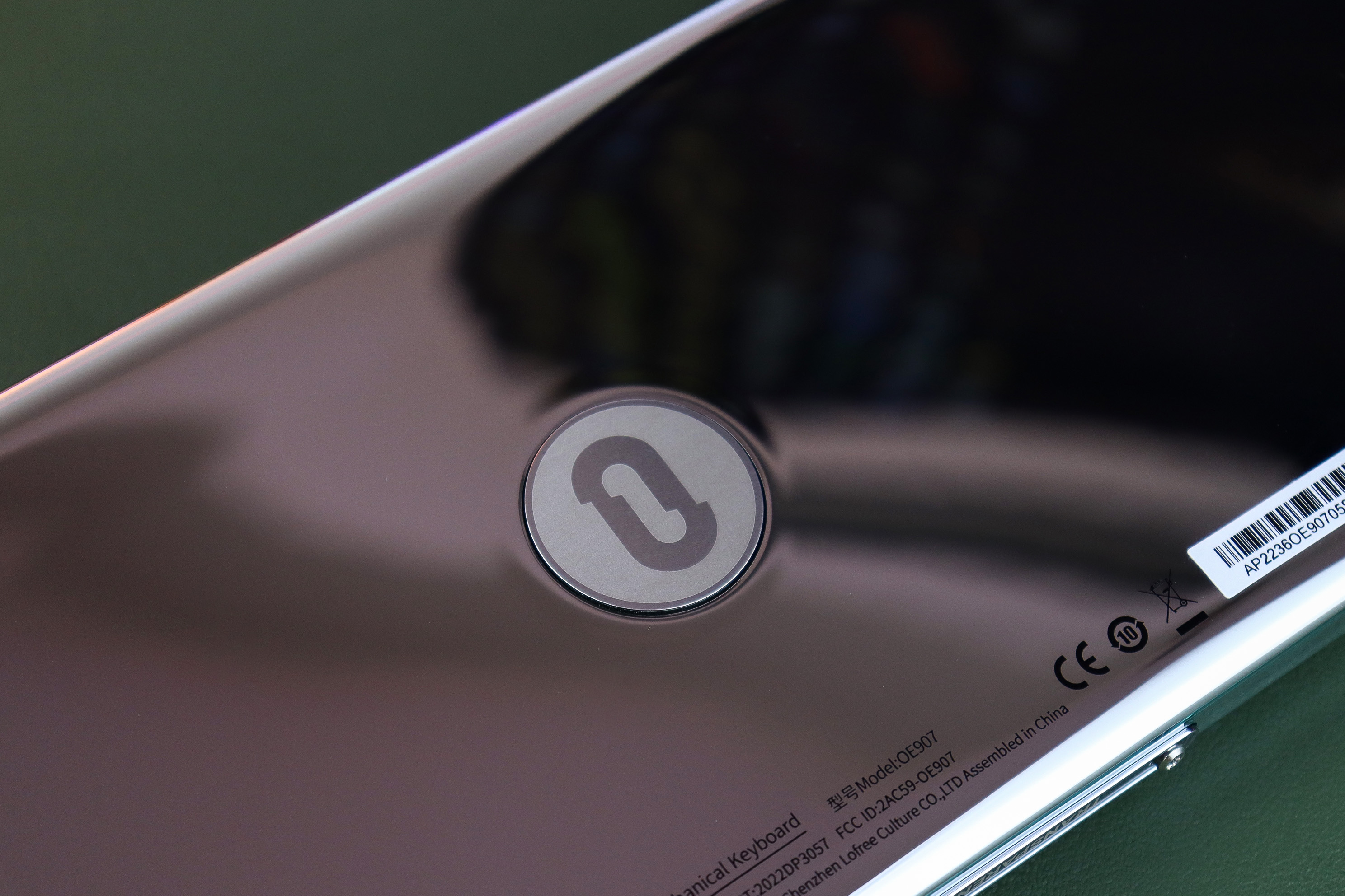 一千块，透明键盘，将手上那2平方做成工艺品的理念，我只爱洛斐