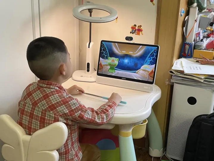 学习机有没有必要入手?实测学习机和平板,哪个更好用?