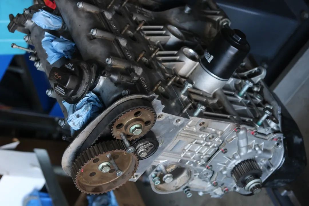 老款大众polo拆解内饰全过程,旧polo翻新视频