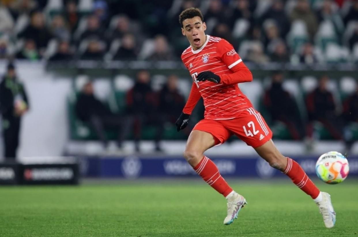 萨卡和姆巴佩谁厉害,姆巴佩阿方索戴维斯哈兰德萨卡