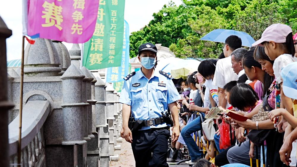 筑牢龙舟赛安保,赛龙舟之水警维护治安篇