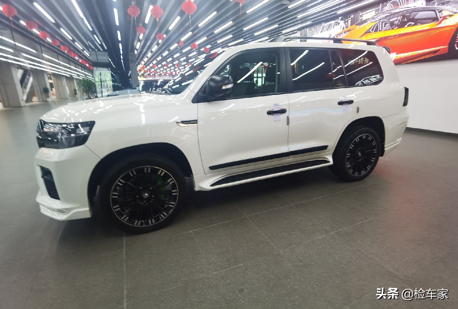 几万块钱老款陆地巡洋舰,30多万能买什么年限的陆地巡洋舰