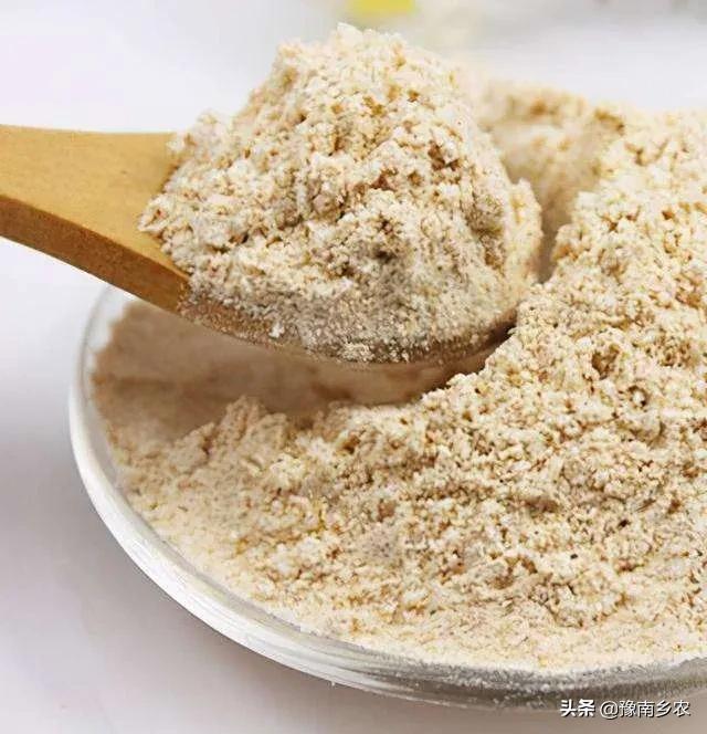 乡村回忆：奶奶抓住个偷鸡贼，放了后，却是这样的结局