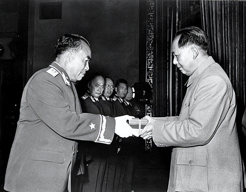 1969年国家面临苏联核威胁，毛主席下令：领导人撤出首都