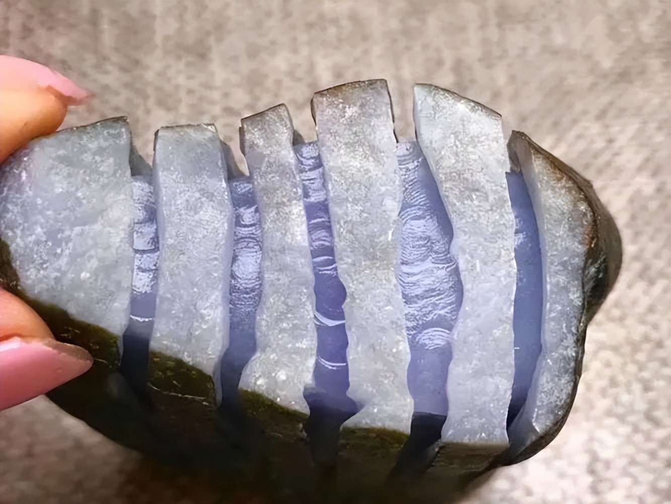 买翡翠原石被骗起诉有用吗,购买翡翠原石一年可以报警吗