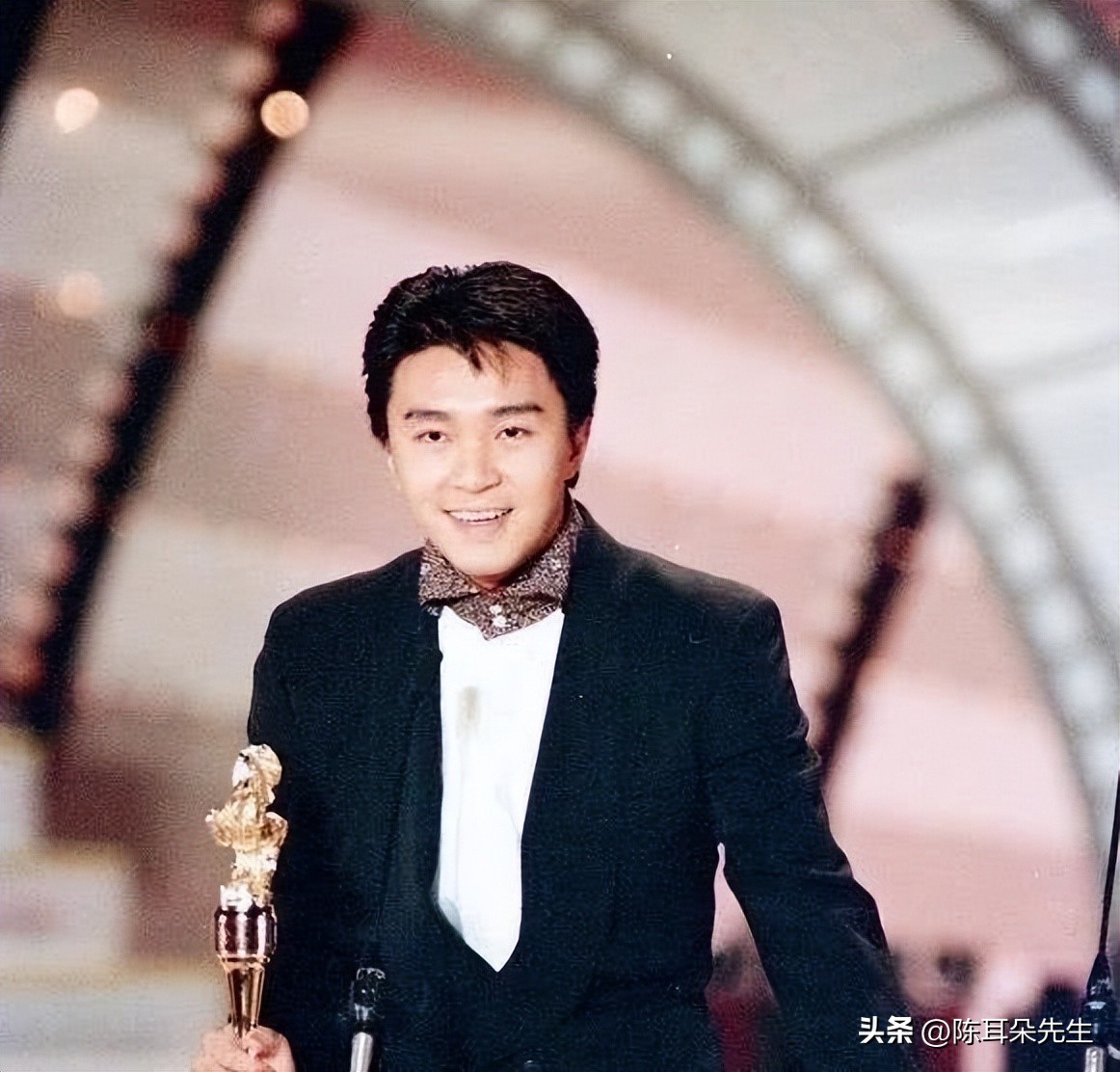 邹兆龙谈周星驰会功夫时的表情,邹兆龙为什么不承认自己会武功