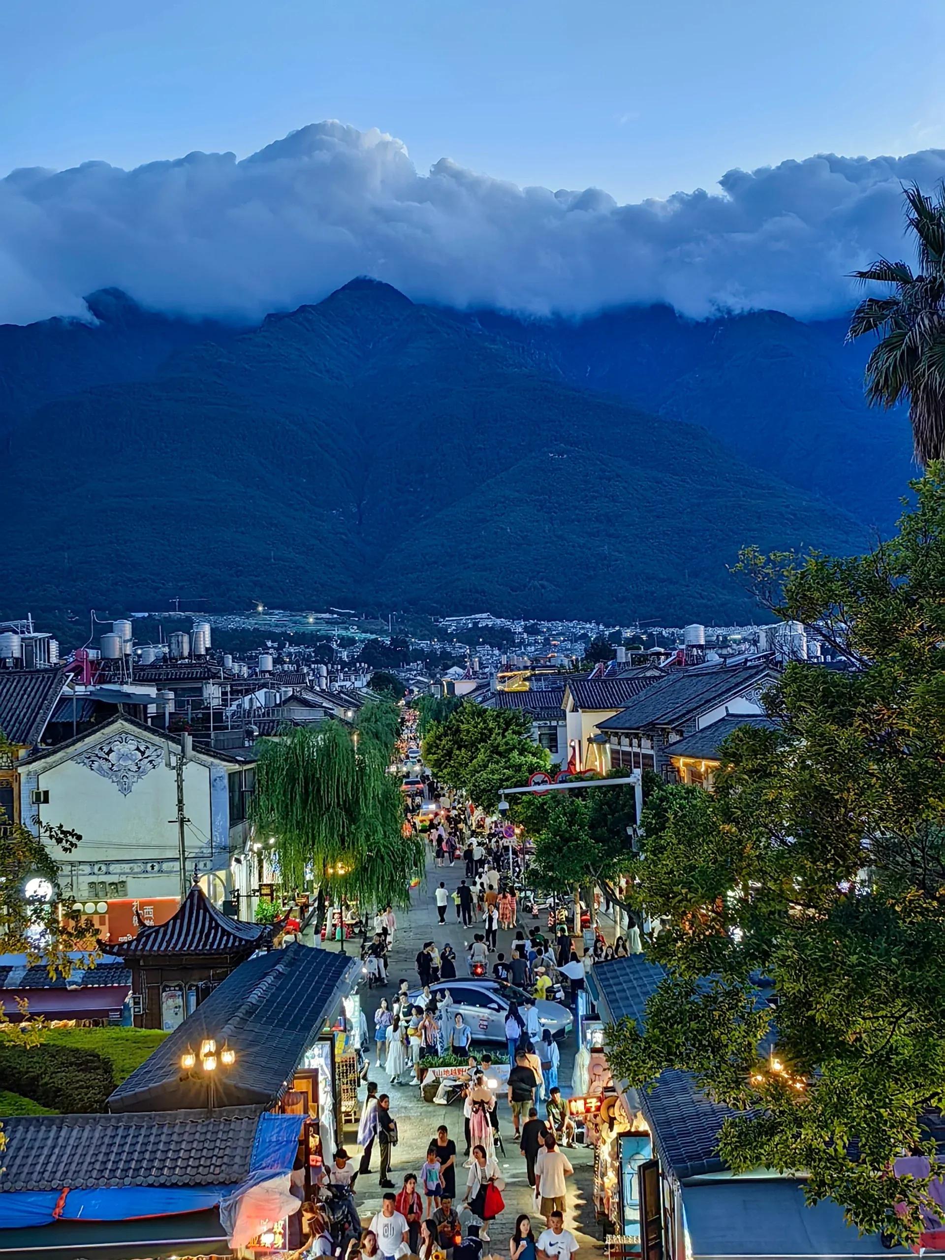 大理古城最热闹的夜晚,大理古城夜晚美景几点开始