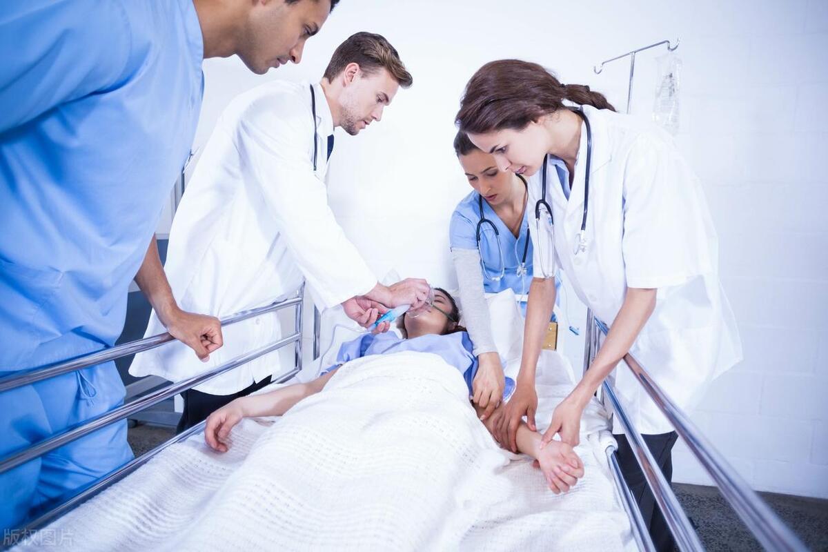 腹部人工造口,腹壁人工造瘘后生活方便吗