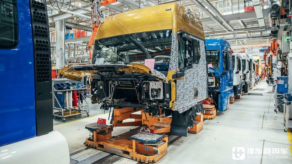 德国曼恩重卡改装,德国曼恩牵引车改房车