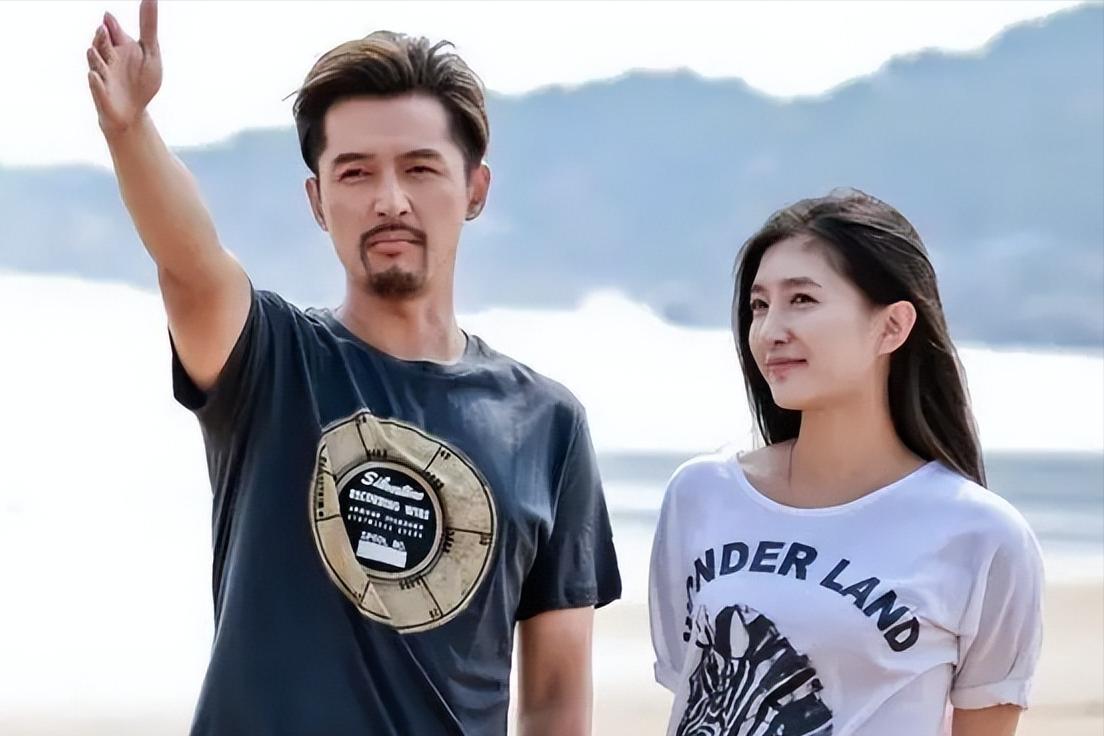 胡歌老婆黄曦宁的资料,胡歌老婆黄曦宁差几岁