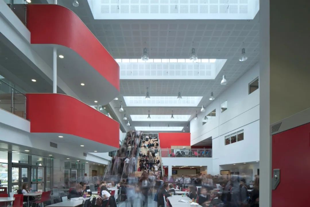 历史遗产的天然教科书｜建在百年历史保护区的学校合集