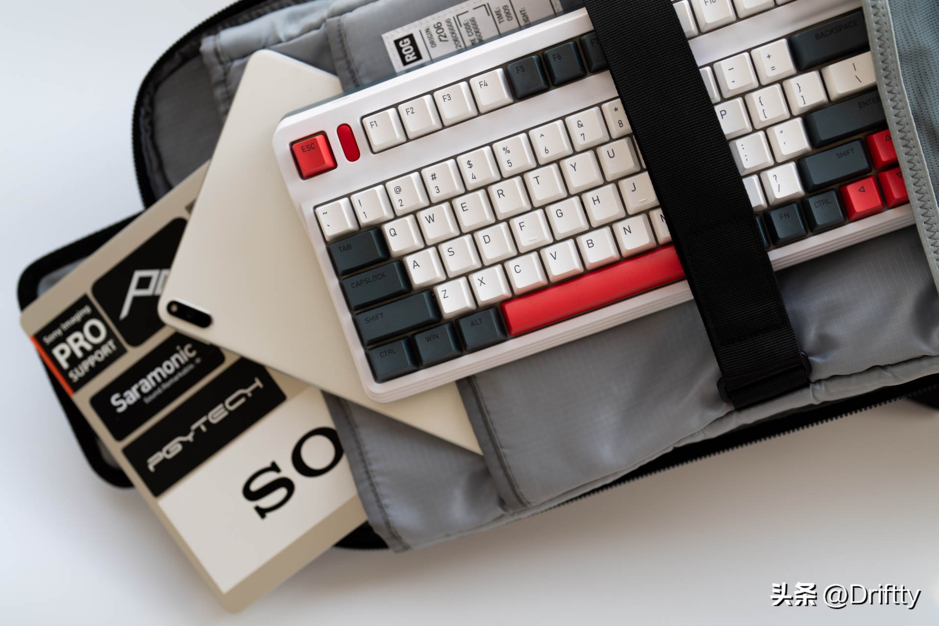 ROG玩家国度新品行李箱,rog玩家背包