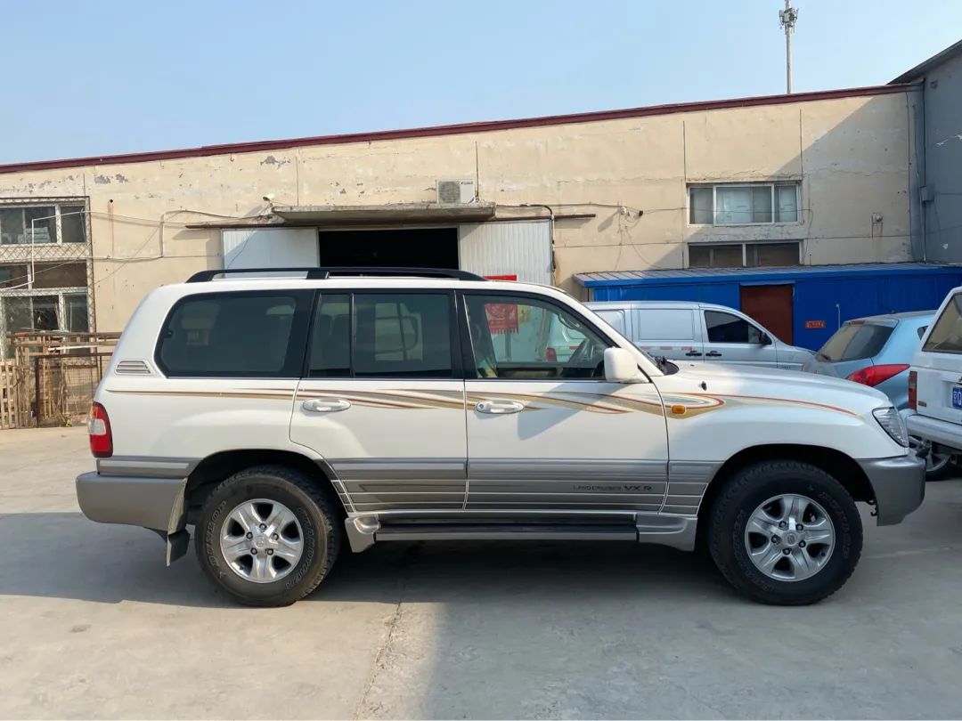 陆巡lc100中控台翻新视频,陆巡lc100内饰翻新