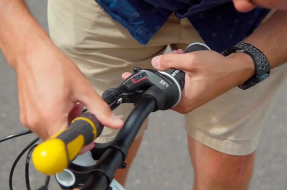 怎样教会孩子骑自行车,小孩如何快速学会骑自行车步骤